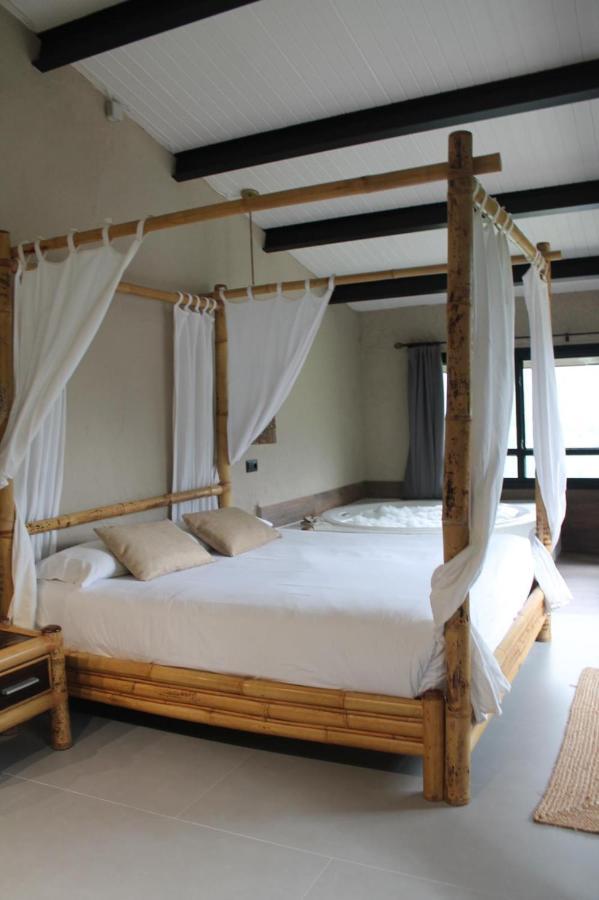 La Aldea Sonada Hotel Овиедо Екстериор снимка