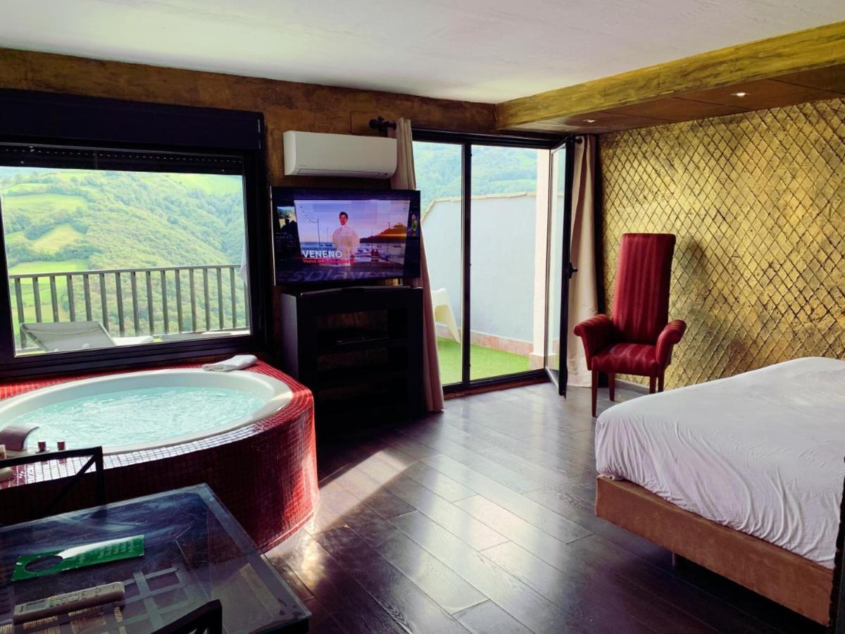 La Aldea Sonada Hotel Овиедо Екстериор снимка