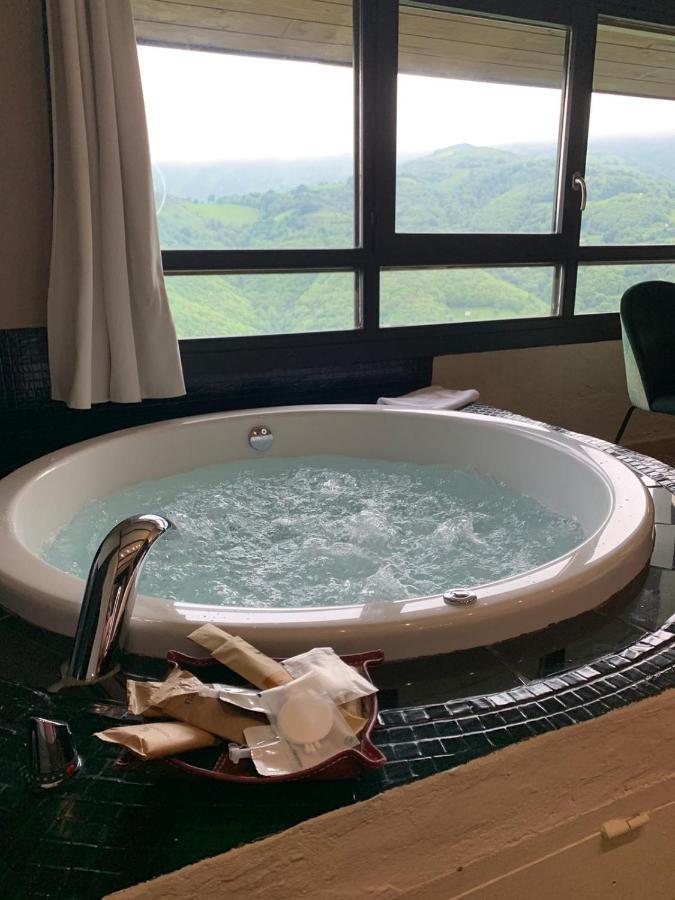 La Aldea Sonada Hotel Овиедо Екстериор снимка