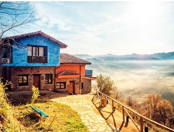 La Aldea Sonada Hotel Овиедо Екстериор снимка