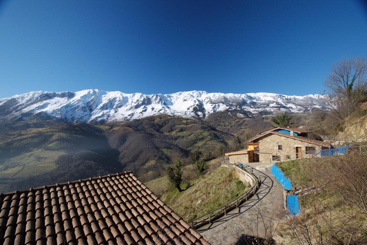La Aldea Sonada Hotel Овиедо Екстериор снимка