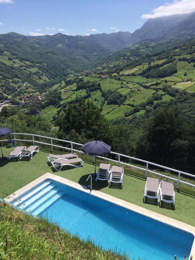 La Aldea Sonada Hotel Овиедо Екстериор снимка
