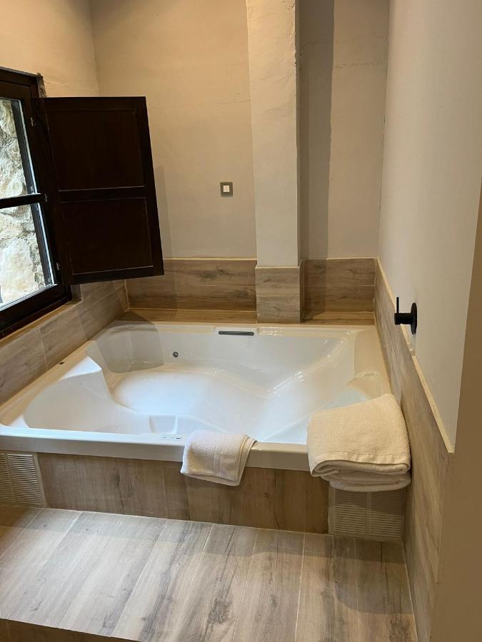 La Aldea Sonada Hotel Овиедо Екстериор снимка