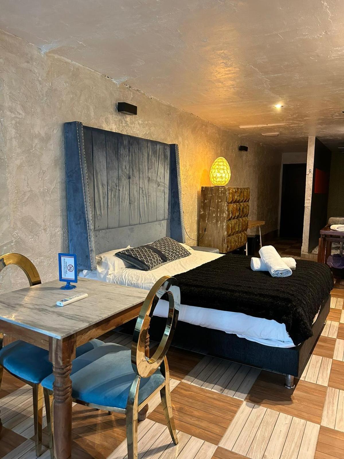 La Aldea Sonada Hotel Овиедо Екстериор снимка